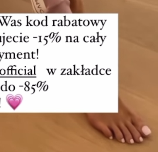 Karolina Pisarek Feet